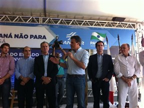 Governador Beto Richa participa da cerimônia de entrega das obras de ampliação da estação de tratamento de esgoto da Sanepar em Maringá